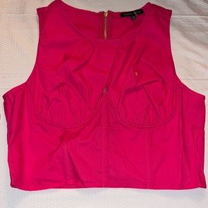 NWOT KENDALL & KYLIE CROP TOP HOT PINK size S
